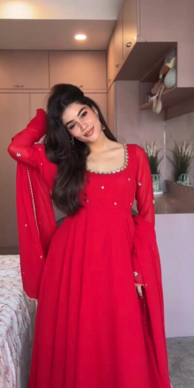 ZB 5074 Red Faux Georgette Gown Perfect for Wedding, Party, Raksha Bandhan, Temple Visit, Onam – . Get it for ₹1899. Delivery 4-6 Working Days. Shop now | Bollywood Gowns, Creative Gowns, Designer Gowns, Embroidered Gowns, Gowns, Party Wear Gowns