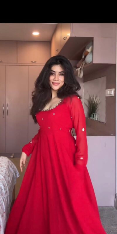 ZB 5074 Red Faux Georgette Gown Perfect for Wedding, Party, Raksha Bandhan, Temple Visit, Onam – . Get it for ₹1899. Delivery 4-6 Working Days. Shop now | Bollywood Gowns, Creative Gowns, Designer Gowns, Embroidered Gowns, Gowns, Party Wear Gowns