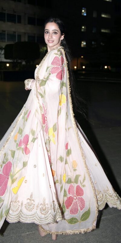 ZB 5072 Cream Fox Perfect for Wedding, Party, Durga Puja, Diwali, Anniversary –Georgette Gown. Now at just ₹2049. Delivery 4-6 Working Days. Shop now. | Bollywood Gowns, Creative Gowns, Designer Gowns, Embroidered Gowns, Gowns, Party Wear Gowns