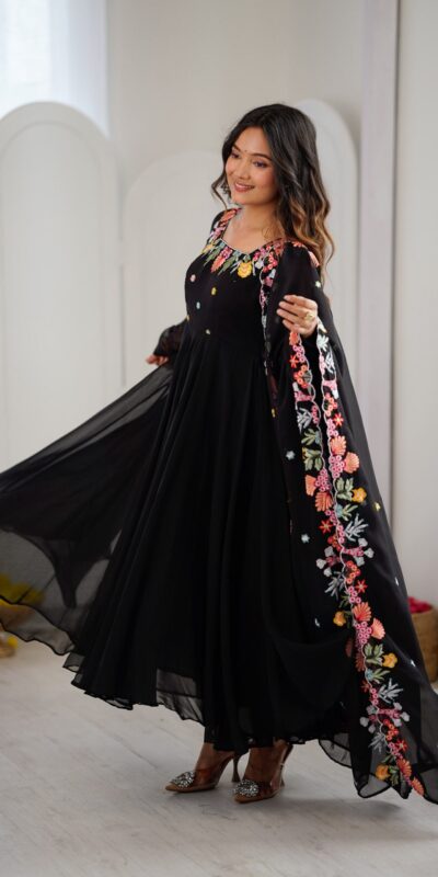 NSR 901 Black Faux Georgette Salwar Suit with Lace Work & Embroidery Work. Introductory Price ₹2099. Delivery 4-6 Working Days. Shop now. | Casual Suits, Jump Suits, Creative suits, Designer Suits, Palazzo Suits, Party Wear Suits, Patiala Suits, Salwar suit, Straight Suits