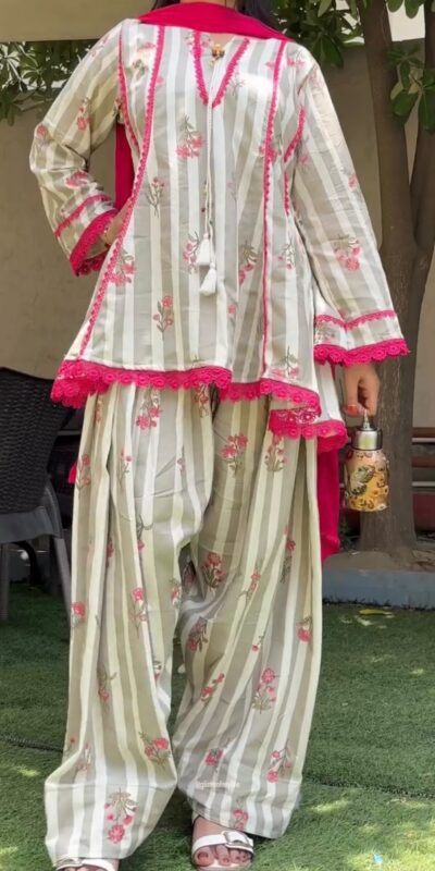 SRK 5359 Grey in Grey Natural Crep Lace Work & Digital Print Salwar Suit . Exclusive Offer ₹1899. Delivery 4-6 Working Days. Shop now. | Casual Suits, Jump Suits, Creative suits, Designer Suits, Palazzo Suits, Party Wear Suits, Patiala Suits, Salwar suit, Straight Suits