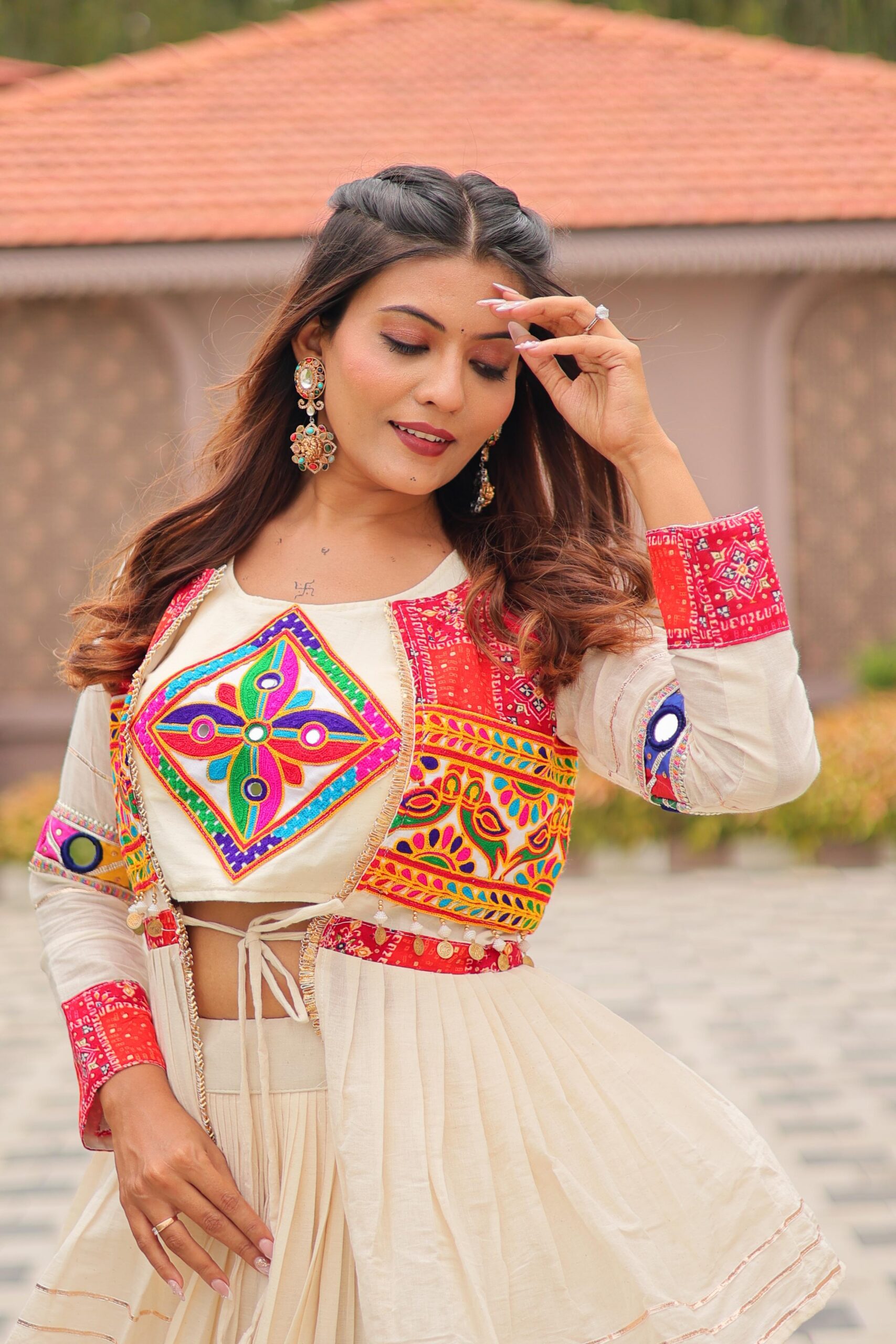 Ram 120 White in Pure Cotton Mirror Work & Gamthi Work Lehenga Choli . Exclusive Offer ₹3049. Delivery 4-6 Working Days. Shop now. | Bollywood Lehenga, Creative Lehenga, Designer Lehenga, Embroidered Lehenga, Lehenga, Party Wear Lehenga