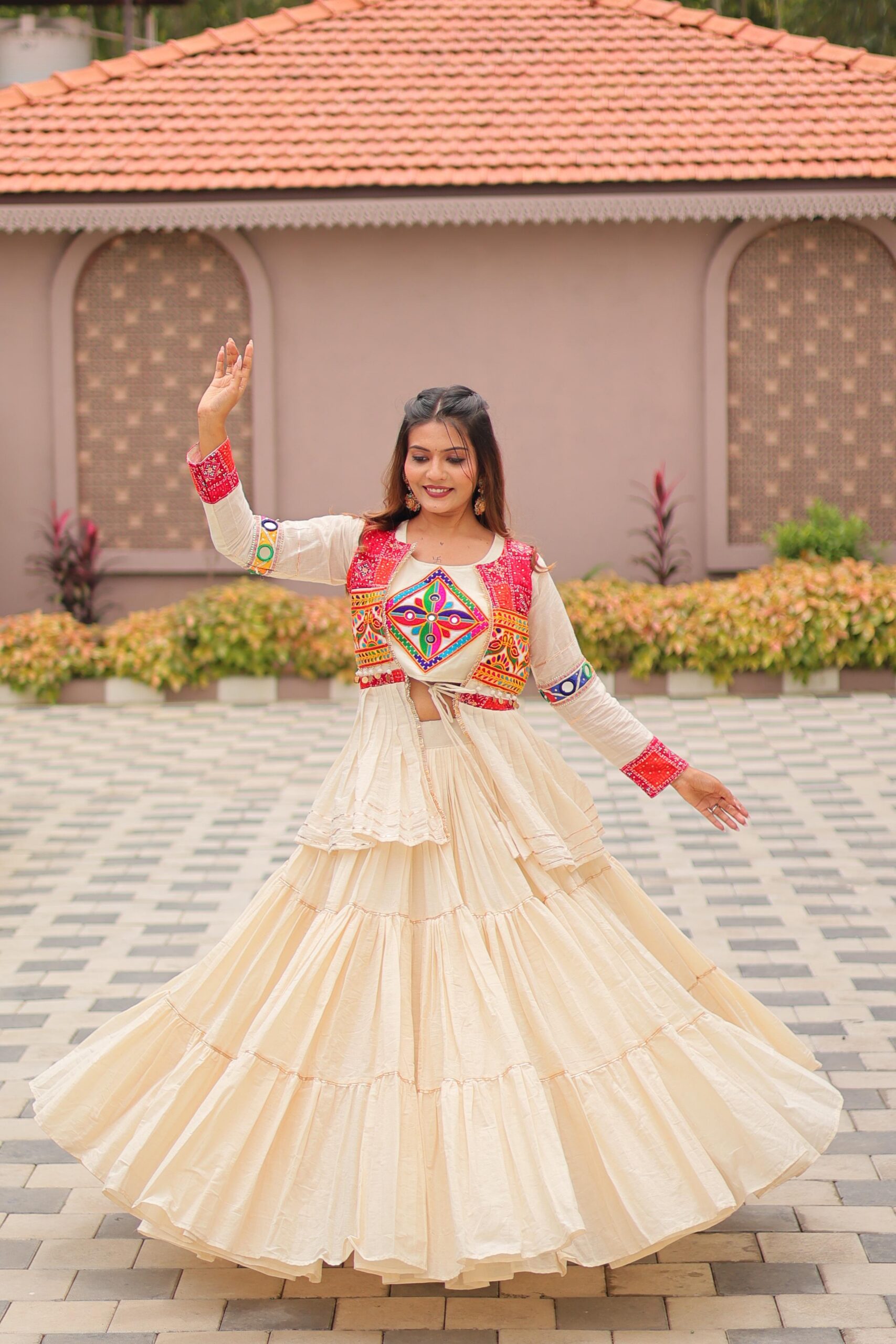 Ram 120 White in Pure Cotton Mirror Work & Gamthi Work Lehenga Choli . Exclusive Offer ₹3049. Delivery 4-6 Working Days. Shop now. | Bollywood Lehenga, Creative Lehenga, Designer Lehenga, Embroidered Lehenga, Lehenga, Party Wear Lehenga