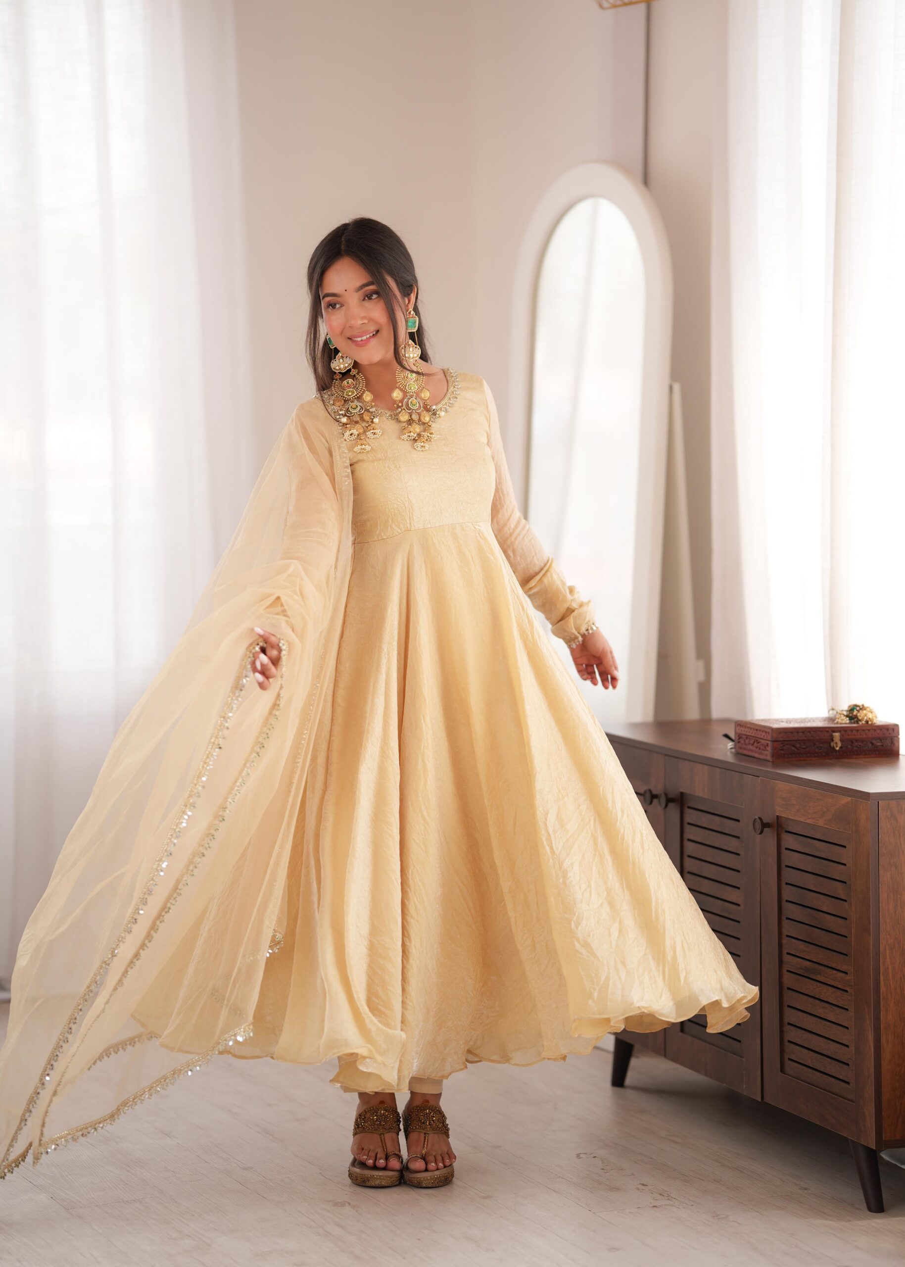 SRK 5355 Off White Doremon Crush Gown with Lace Work & Mirror Work. Exclusive Offer ₹2099. Delivery 4-6 Working Days. Shop now. | Bollywood Gowns, Creative Gowns, Designer Gowns, Embroidered Gowns, Gowns, Party Wear Gowns