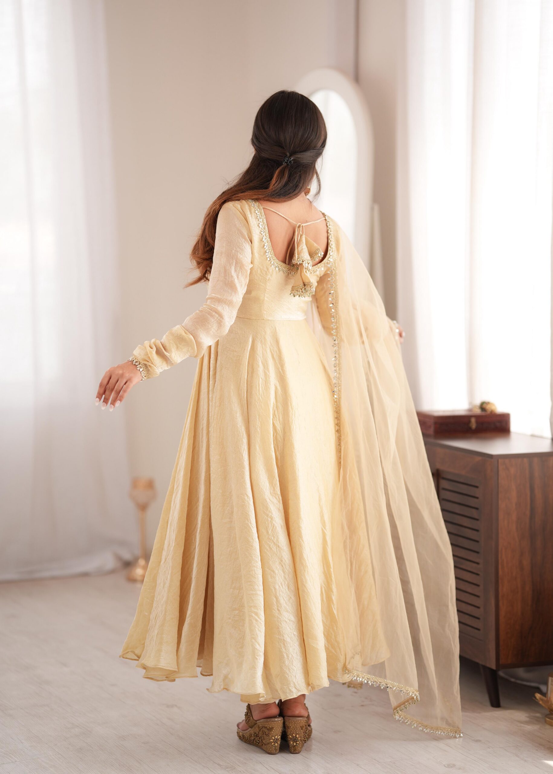 SRK 5355 Off White Doremon Crush Gown with Lace Work & Mirror Work. Exclusive Offer ₹2099. Delivery 4-6 Working Days. Shop now. | Bollywood Gowns, Creative Gowns, Designer Gowns, Embroidered Gowns, Gowns, Party Wear Gowns