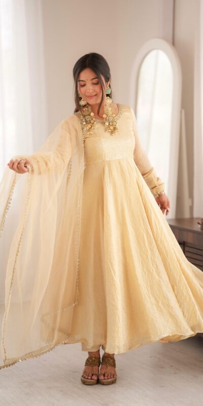 SRK 5355 Off White Doremon Crush Gown with Lace Work & Mirror Work. Exclusive Offer ₹2099. Delivery 4-6 Working Days. Shop now. | Bollywood Gowns, Creative Gowns, Designer Gowns, Embroidered Gowns, Gowns, Party Wear Gowns