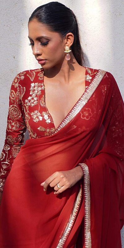 JR 646 Red Georgette Saree Perfect for Wedding, Party, Traditional Day, Housewarming, Pongal – . Exclusive Offer ₹1699. Delivery 4-6 Working Days. Shop | Creative Sarees, Bollywood Sarees, Designer Sarees, Embroidered Sarees, Ethnic Saree, Modern Digital sarees, Party Wear Sarees, Sarees