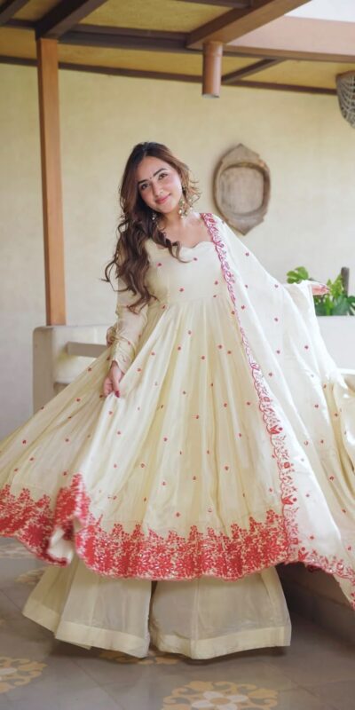 SRK 5360 Off White Dimond Silk Salwar Suit Perfect for Wedding, Party, Cultural Events, Traditional Day, Durga Puja –Affordable Price ₹2449/-. Delivery | Casual Suits, Jump Suits, Creative suits, Designer Suits, Palazzo Suits, Party Wear Suits, Patiala Suits, Salwar suit, Straight Suits