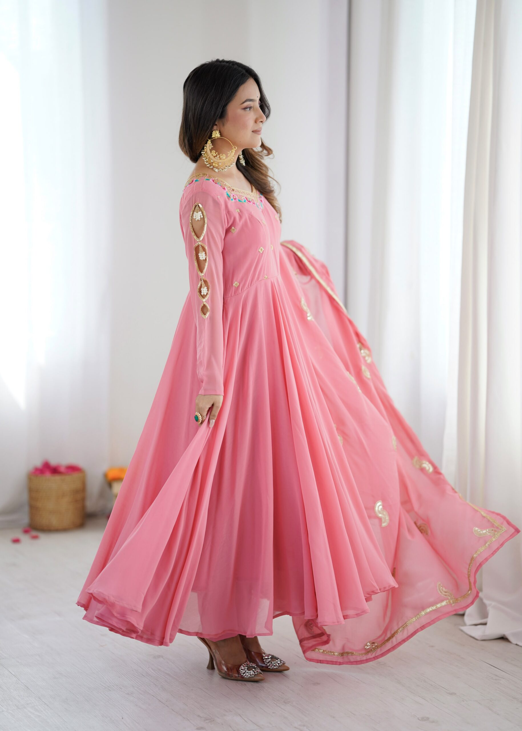 SRK 5363 Dusty Pink | Dusty Pink Faux Georgette Gown with Sequins Work & Embroidery Work. Affordable Price ₹2099. Delivery 4-6 Working Days. Shop now. | Bollywood Gowns, Creative Gowns, Designer Gowns, Embroidered Gowns, Gowns, Party Wear Gowns