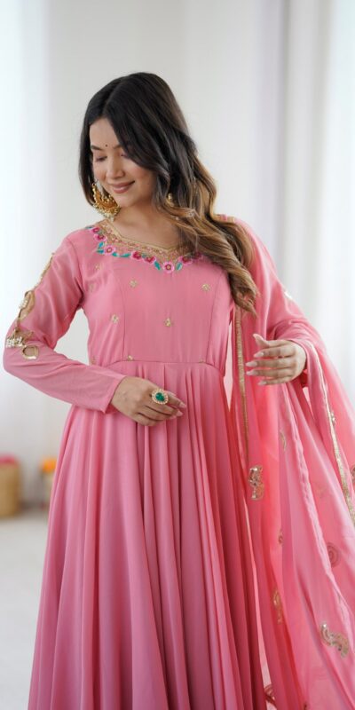 SRK 5363 Dusty Pink | Dusty Pink Faux Georgette Gown with Sequins Work & Embroidery Work. Affordable Price ₹2099. Delivery 4-6 Working Days. Shop now. | Bollywood Gowns, Creative Gowns, Designer Gowns, Embroidered Gowns, Gowns, Party Wear Gowns