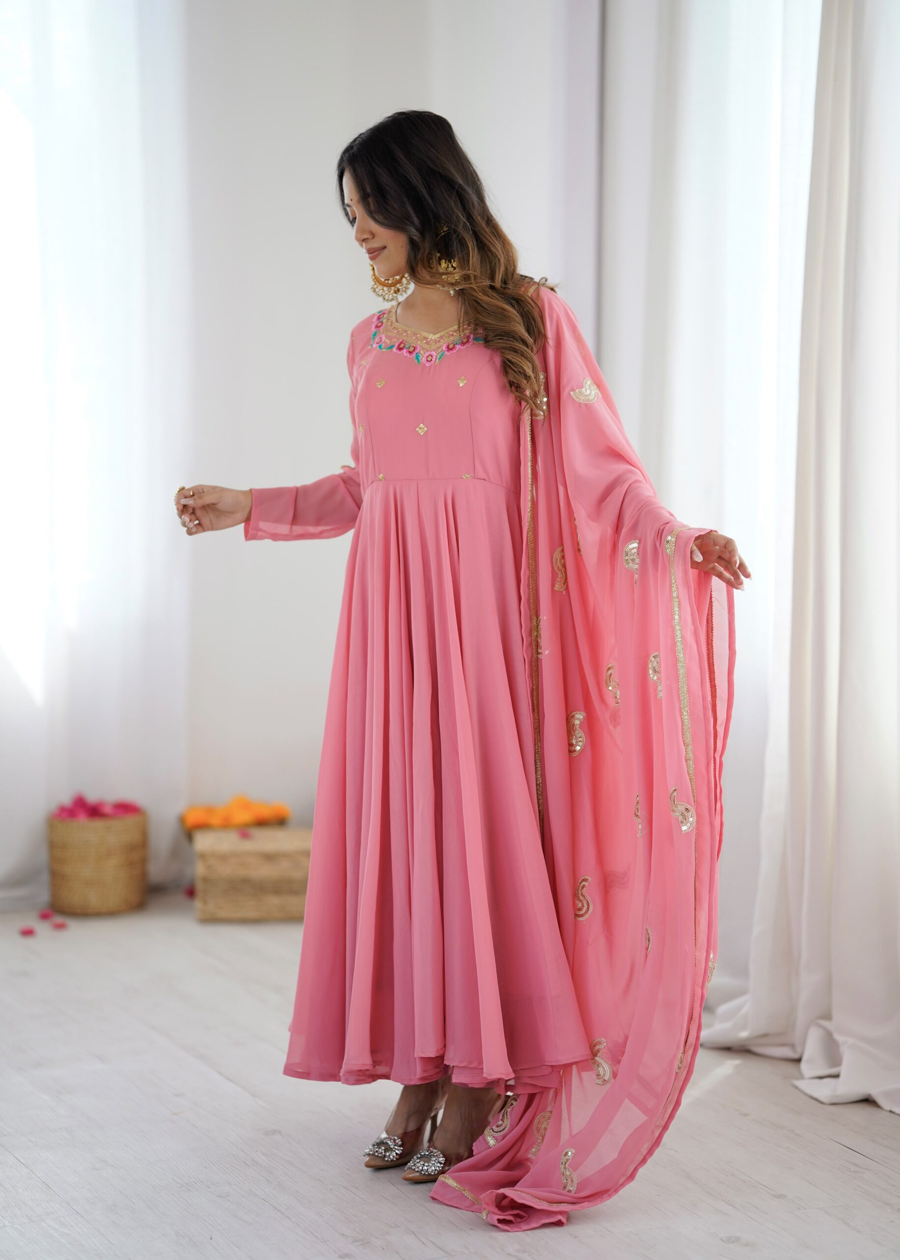 SRK 5363 Dusty Pink | Dusty Pink Faux Georgette Gown with Sequins Work & Embroidery Work. Affordable Price ₹2099. Delivery 4-6 Working Days. Shop now. | Bollywood Gowns, Creative Gowns, Designer Gowns, Embroidered Gowns, Gowns, Party Wear Gowns