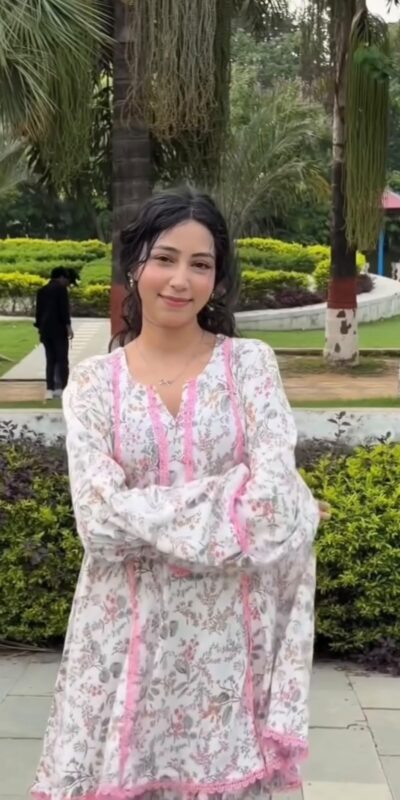 SRK 3180 Pink Natural Crep Lace Work & Digital Print Salwar Suit . Exclusive Offer ₹1949. Delivery 4-6 Working Days. Shop now. | Casual Suits, Jump Suits, Creative suits, Designer Suits, Palazzo Suits, Party Wear Suits, Patiala Suits, Salwar suit, Straight Suits