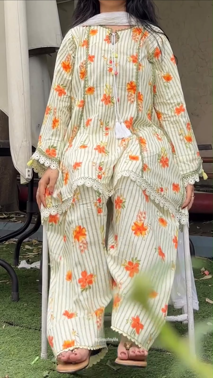 SRK 5362 Off White Natural Crep Lace Work & Digital Print Salwar Suit . Exclusive Offer ₹1899. Delivery 4-6 Working Days. Shop now. | Casual Suits, Jump Suits, Creative suits, Designer Suits, Palazzo Suits, Party Wear Suits, Patiala Suits, Salwar suit, Straight Suits