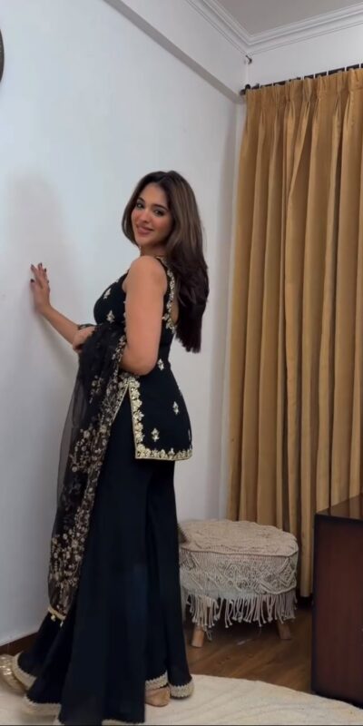 KD 1594 Black Faux Georgette Salwar Suit with Mirror Work & Embroidery Work. Get it for ₹2349. Delivery 4-6 Working Days. Shop now. | Casual Suits, Jump Suits, Creative suits, Designer Suits, Palazzo Suits, Party Wear Suits, Patiala Suits, Salwar suit, Straight Suits