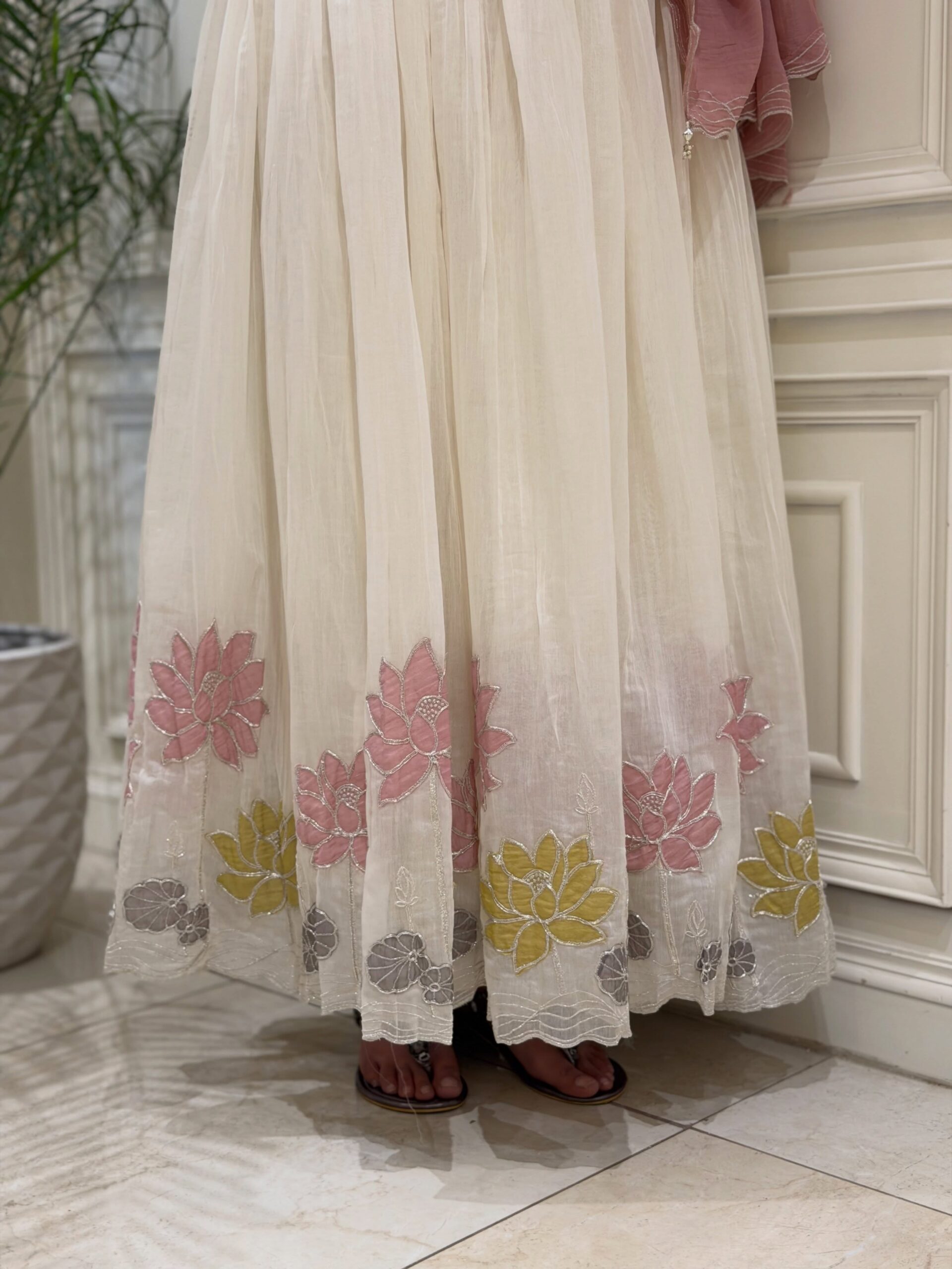 NSR 911 White Faux Georgette Gown Perfect for Wedding, Party, Raksha Bandhan, Temple Visit, Onam – . Get it for ₹2399. Delivery 4-6 Working Days. Shop now | Bollywood Gowns, Creative Gowns, Designer Gowns, Embroidered Gowns, Gowns, Party Wear Gowns