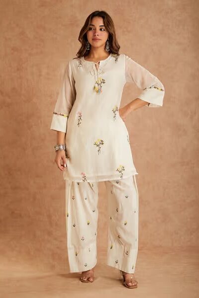 MF 513 in White Cotton Silk Digital Print & Embroidery Work Salwar Suit . Festive Deal ₹2149. Delivery 4-6 Working Days. Shop now. | Casual Suits, Jump Suits, Creative suits, Designer Suits, Palazzo Suits, Party Wear Suits, Patiala Suits, Salwar suit, Straight Suits