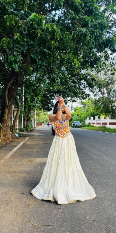 LG 661 White Color Rayon Embroidery Work & Cowrie Work Lehenga Choli . Grab it for ₹2349. Delivery 4-6 Working Days. Shop now. | Bollywood Lehenga, Creative Lehenga, Designer Lehenga, Embroidered Lehenga, Lehenga, Party Wear Lehenga