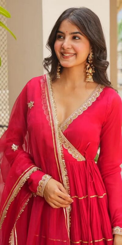LG 2154 Red Georgette Digital Print Work Gown for Wedding, Party, Cultural Events, Traditional Day, Pooja . Grab it for ₹2399. Delivery 4-6 Working Day | Bollywood Gowns, Creative Gowns, Designer Gowns, Embroidered Gowns, Gowns, Party Wear Gowns