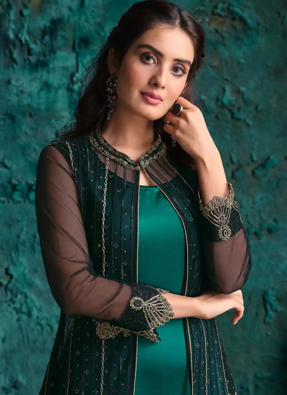 Vipul 4631 Green Top : Heavy Vaishnavi Net Bottom : Satin Dupatta : Vaishnavi Net Work : Heavy Embroidery Coding With Diamond Work @2599/- | Casual Suits, Creative suits, Designer Suits, Palazzo Suits, Party Wear Suits, Salwar suit, Straight Suits