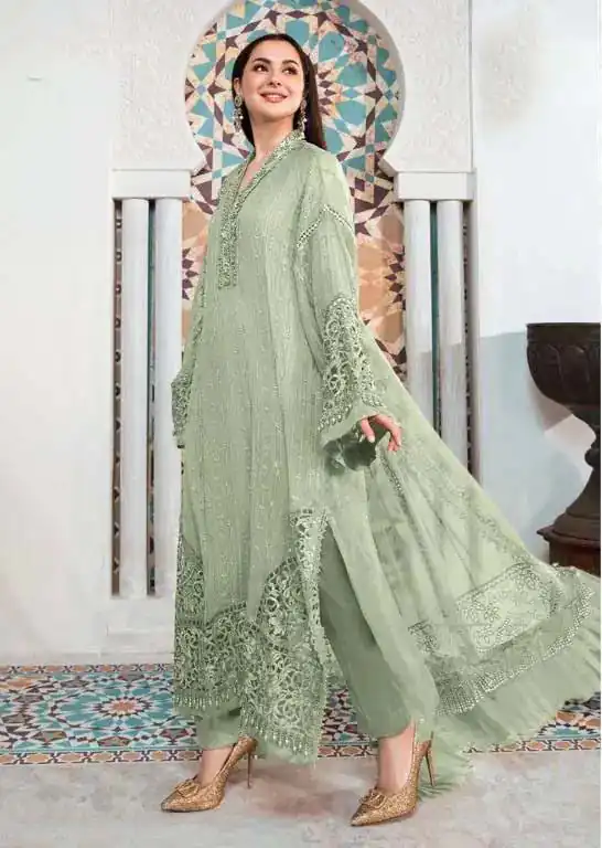 Designer Pakistani Style Green Color Salwar Suit