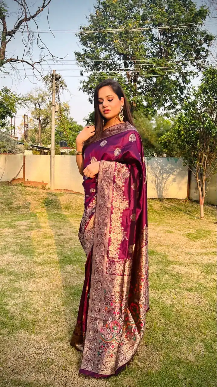 DDF TANIKA Rani Pink Color Soft Lichi Silk With Ordinary Design Saree Casual, Party Wear, Wedding, Events Etc. Expected Delivery 4-6 Working Days 1449/- | Bollywood Sarees, Creative Sarees, Designer Sarees, Embroidered Sarees, Ethnic Saree, Modern Digital sarees, Party Wear Sarees, Sarees