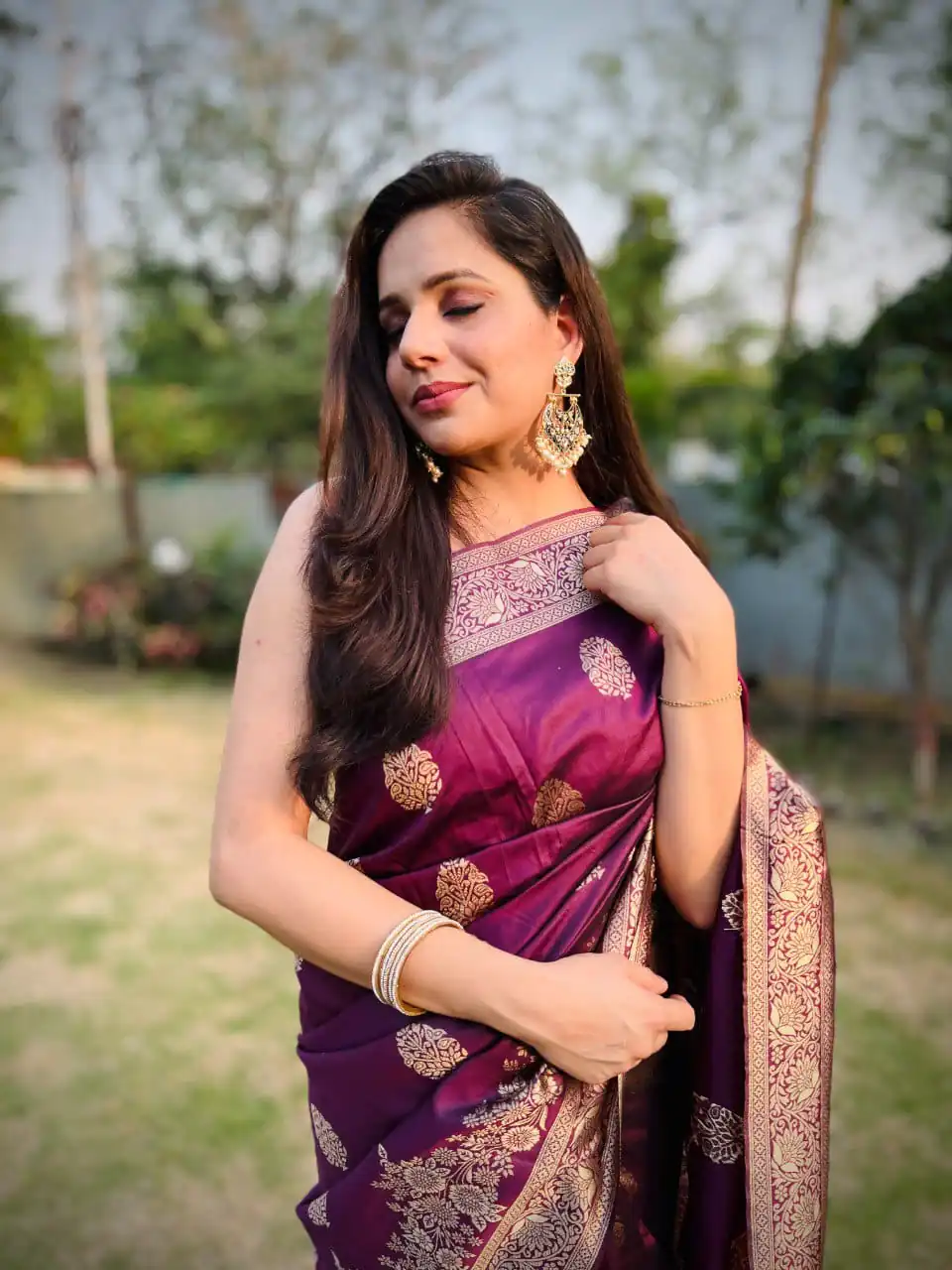 DDF TANIKA Rani Pink Color Soft Lichi Silk With Ordinary Design Saree Casual, Party Wear, Wedding, Events Etc. Expected Delivery 4-6 Working Days 1449/- | Bollywood Sarees, Creative Sarees, Designer Sarees, Embroidered Sarees, Ethnic Saree, Modern Digital sarees, Party Wear Sarees, Sarees