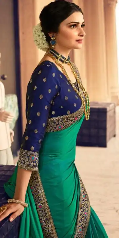 JR  TANVI Rama Green Saree : Premium Sana Silk With Beautiful Jacquard Lace Blouse : Heavy Jacquard Fabrics  Daily, Casual, Festive @1549/- | Bollywood Sarees, Creative Sarees, Designer Sarees, Embroidered Sarees, Ethnic Saree, Modern Digital sarees, Party Wear Sarees, Sarees