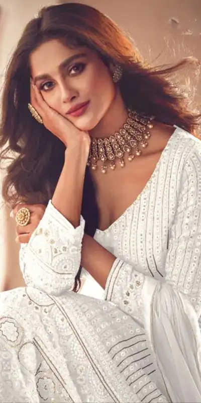 FC:-122 White color heavy Georgette with Embroidery And Santoon Work Classic Designer Suit Wedding,Party,Festive@2399/- Only | Anarkali Suits, Bollywood Anarkali, Creative-Anarkali, Designer Anarkali, Embroidered Anarkali, Party Wear Anarkali