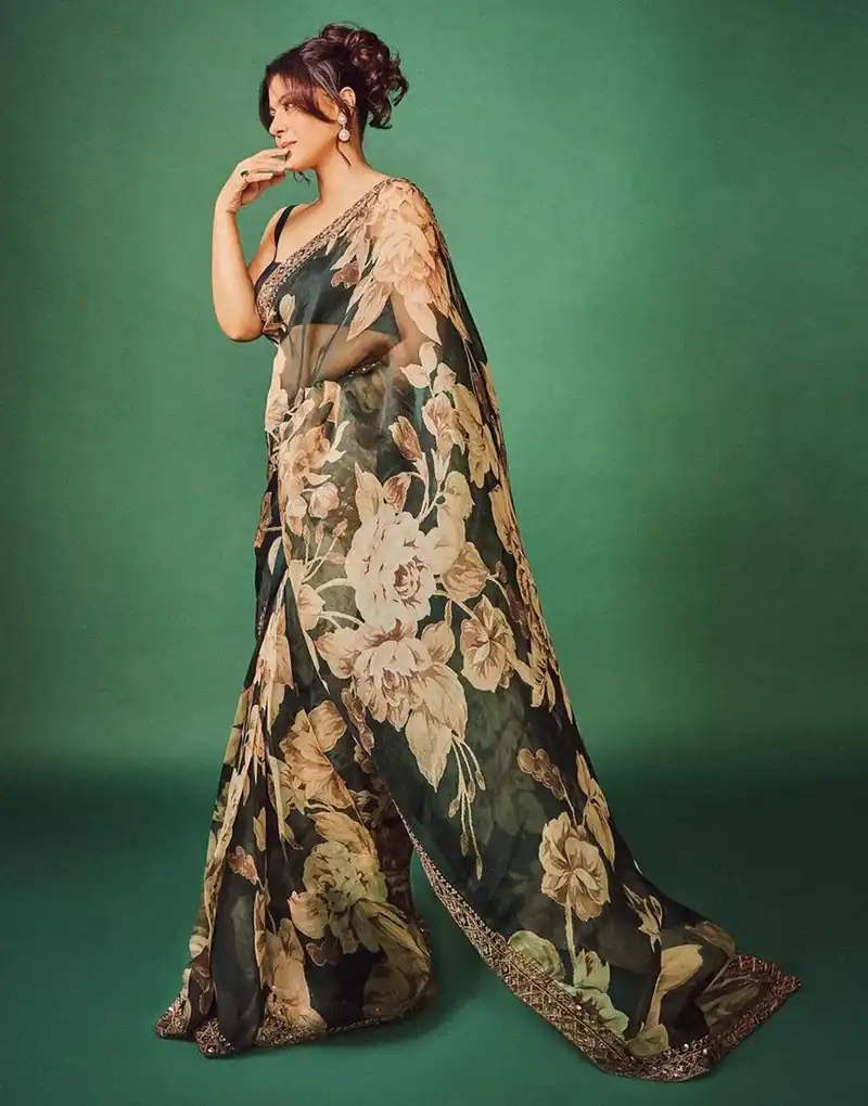 RS Kajal Green Color Heavy Premium Georgette Digital Print Saree Casual, Party Wear, Wedding, Events, Etc. Expected Delivery 4-6 Working Days 1799/- | Bollywood Sarees, Creative Sarees, Designer Sarees, Embroidered Sarees, Ethnic Saree, Modern Digital sarees, Party Wear Sarees, Sarees