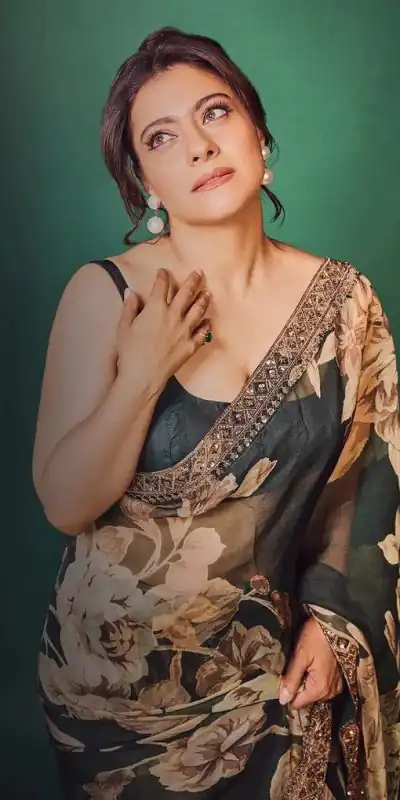 RS Kajal Green Color Heavy Premium Georgette Digital Print Saree Casual, Party Wear, Wedding, Events, Etc. Expected Delivery 4-6 Working Days 1799/- | Bollywood Sarees, Creative Sarees, Designer Sarees, Embroidered Sarees, Ethnic Saree, Modern Digital sarees, Party Wear Sarees, Sarees