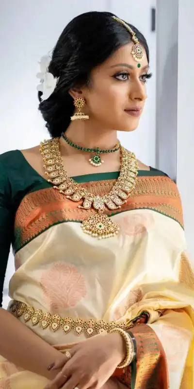 DDF White Copper Color Banarasi Soft Silk Ordinary Design Saree Casual, Party Wear, Wedding, Events, Etc. Expected Delivery 4-6 Working Days 1499/- | Bollywood Sarees, Creative Sarees, Designer Sarees, Embroidered Sarees, Ethnic Saree, Modern Digital sarees, Party Wear Sarees, Sarees