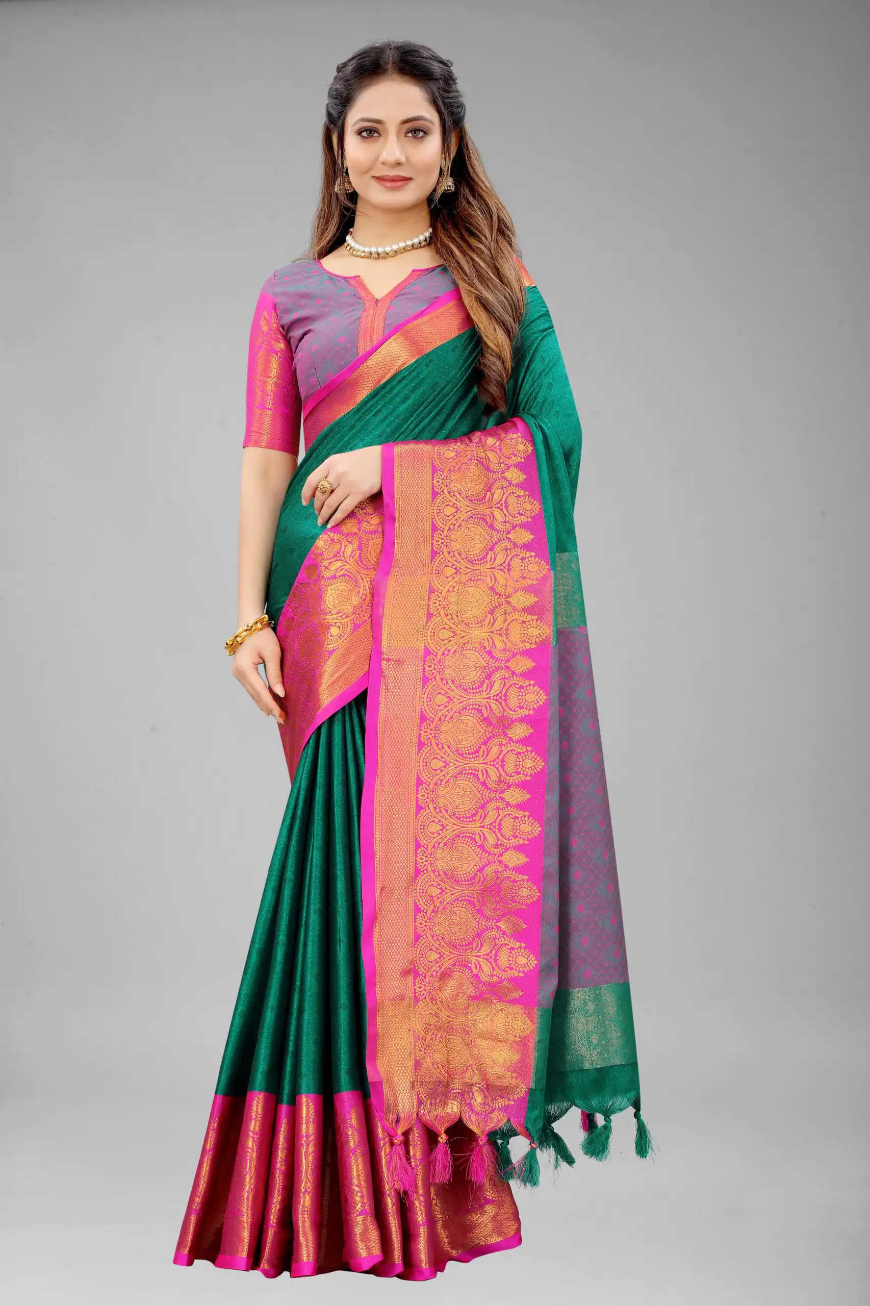 MB™️ 3204 Green Color Pure Mercerized Cotton Silk Saree Casual, Wedding, Party Wear, Festival, Events, Etc. Expected Delivery 4-6 Working Days @1449/- | Bollywood Sarees, Creative Sarees, Designer Sarees, Embroidered Sarees, Ethnic Saree, Modern Digital sarees, Party Wear Sarees, Sarees