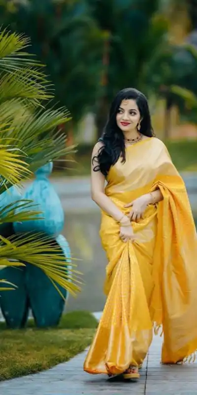 KP 3095 Yellow Color Lichi Silk Jacquard Work Beautiful Saree Casual, Party Wear, Wedding, Events Etc. Expected Delivery 4-6 Working Days @1399/- | Embroidered Sarees, Bollywood Sarees, Creative Sarees, Designer Sarees, Ethnic Saree, Modern Digital sarees, Party Wear Sarees, Sarees