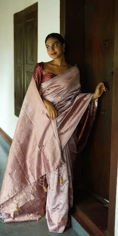 DDF 126 Cream Color Soft Lichi Silk Ordinary Design Rich Pallu Saree Casual, Party Wear, Events, Festivals Etc. Expected Delivery 4-6 Working Days 1549 | Bollywood Sarees, Creative Sarees, Designer Sarees, Embroidered Sarees, Ethnic Saree, Modern Digital sarees, Party Wear Sarees, Sarees