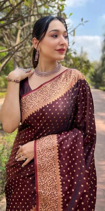 MS 436 Maroon Color Soft Lichi Silk Border And Rich Pallu Saree Casual, Party Wear, Wedding, Events, Etc. Expected Delivery 4-6 Working Days 1399/- | Bollywood Sarees, Creative Sarees, Designer Sarees, Embroidered Sarees, Ethnic Saree, Modern Digital sarees, Party Wear Sarees, Sarees