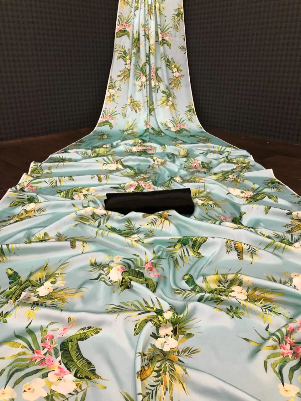 Veechis AROHI Icy Green Color Heavy Devsena Soft Silk Saree Digital Print Saree Casual, Party Festive, Events Etc. Expected Delivery 4-6 Working Days @1499 | Bollywood Sarees, Creative Sarees, Designer Sarees, Embroidered Sarees, Modern Digital sarees, Party Wear Sarees, Sarees