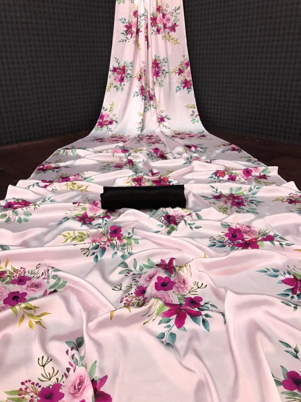 Veechis AROHI Light Pink Heavy Devsena Soft Silk Saree Digital Print Saree Casual, Party , Festive, Events Etc. Expected Delivery 4-6 Working Days @1499 | Bollywood Sarees, Creative Sarees, Designer Sarees, Embroidered Sarees, Modern Digital sarees, Party Wear Sarees, Sarees