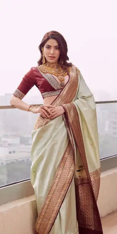 KP 4076 Off White Color Soft Lichi Silk Jacquard On All Over Saree Casual, Party Wear, Wedding, Events Etc. Expected Delivery 4-6 Working Days @1499/- | Bollywood Sarees, Creative Sarees, Designer Sarees, Embroidered Sarees, Ethnic Saree, Modern Digital sarees, Party Wear Sarees, Sarees