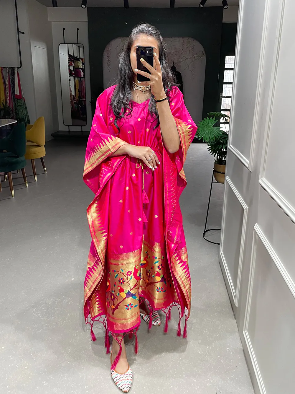 YNF3803 Pink Color Jacquard Zari Work Kaftan With Lace Border Kurti Casual, Wedding, Party, Festive, Events Etc. Expected Delivery 4-6 Working Days @1699/- | Bollywood Kurti, Creative Kurtis, Designer Kurti, Kurti, Party Wear Kurti, Selfie Kurti