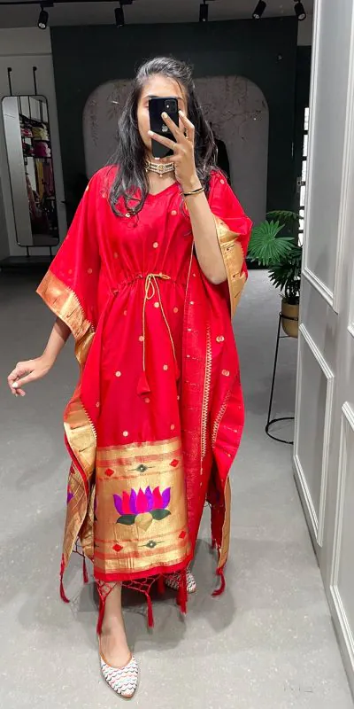 YNF3803 Red Color Jacquard Zari Work Kaftan Lace Border Kurti Casual, Wedding, Party, Festive, Events Etc. Expected Delivery 4-6 Working Days @1699/- | Bollywood Kurti, Creative Kurtis, Designer Kurti, Kurti, Party Wear Kurti, Selfie Kurti