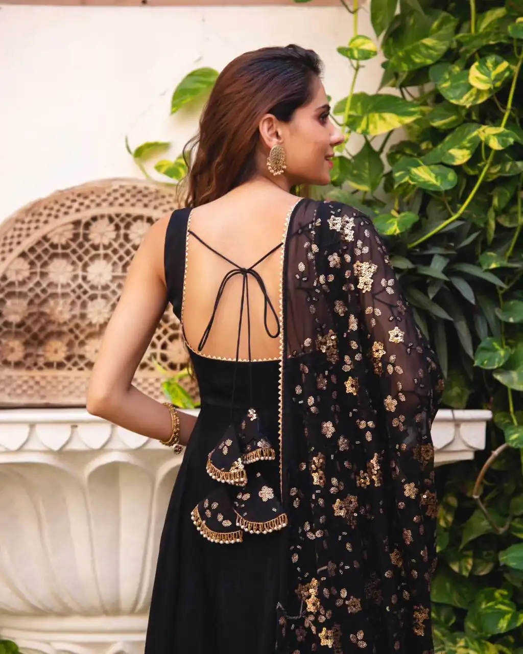 SRK 5128 Black Color Heavy Faux Georgette With Fully Flair Salwar Suit Wedding, Party, Festive, Events Expected Delivery 4-6 Working Days @ 1899/- | Casual Suits, Jump Suits, Creative suits, Designer Suits, Palazzo Suits, Party Wear Suits, Patiala Suits, Salwar suit, Straight Suits