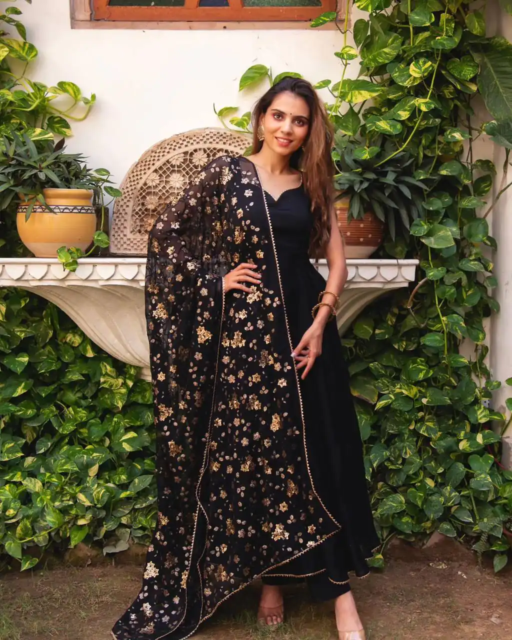 SRK 5128 Black Color Heavy Faux Georgette With Fully Flair Salwar Suit Wedding, Party, Festive, Events Expected Delivery 4-6 Working Days @ 1899/- | Casual Suits, Jump Suits, Creative suits, Designer Suits, Palazzo Suits, Party Wear Suits, Patiala Suits, Salwar suit, Straight Suits