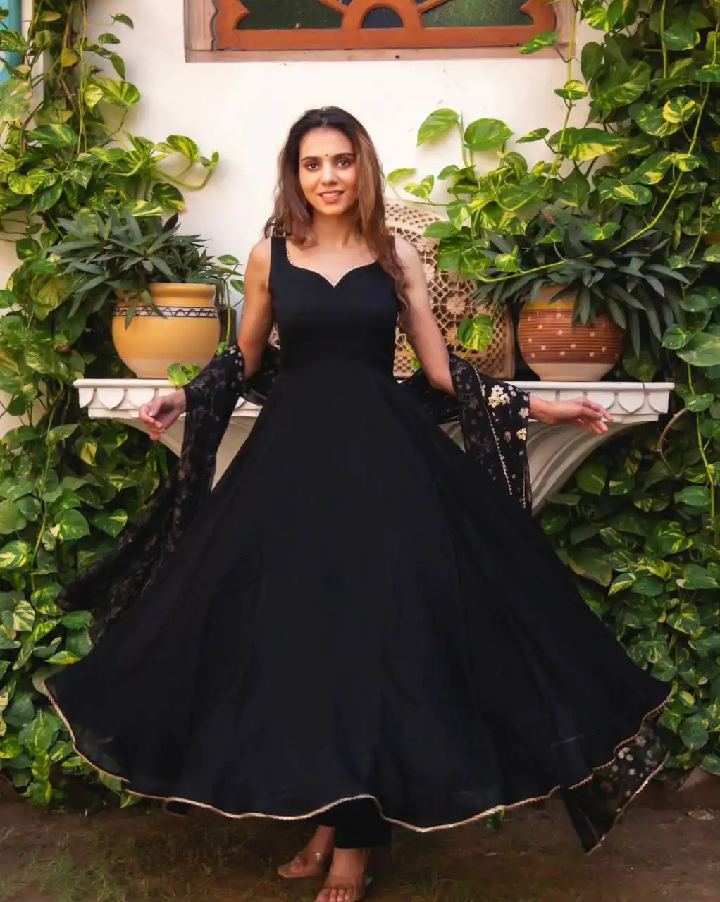 SRK 5128 Black Color Heavy Faux Georgette With Fully Flair Salwar Suit Wedding, Party, Festive, Events Expected Delivery 4-6 Working Days @ 1899/- | Casual Suits, Jump Suits, Creative suits, Designer Suits, Palazzo Suits, Party Wear Suits, Patiala Suits, Salwar suit, Straight Suits