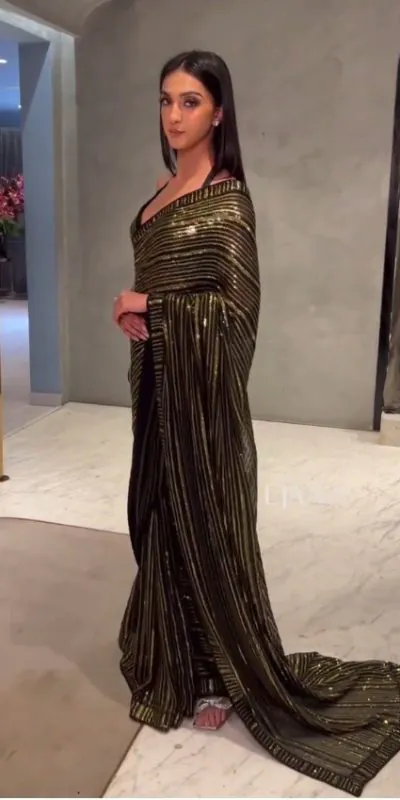 KT 296 Black  Color Georgette Heavy Sequence And Thread Work Saree Casual, Party Wear, Wedding Expected Delivery 4-6 Working Days@1899/ | Bollywood Sarees, Creative Sarees, Designer Sarees, Embroidered Sarees, Party Wear Sarees, Sarees