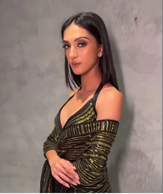 KT 296 Black  Color Georgette Heavy Sequence And Thread Work Saree Casual, Party Wear, Wedding Expected Delivery 4-6 Working Days@1899/ | Bollywood Sarees, Creative Sarees, Designer Sarees, Embroidered Sarees, Party Wear Sarees, Sarees