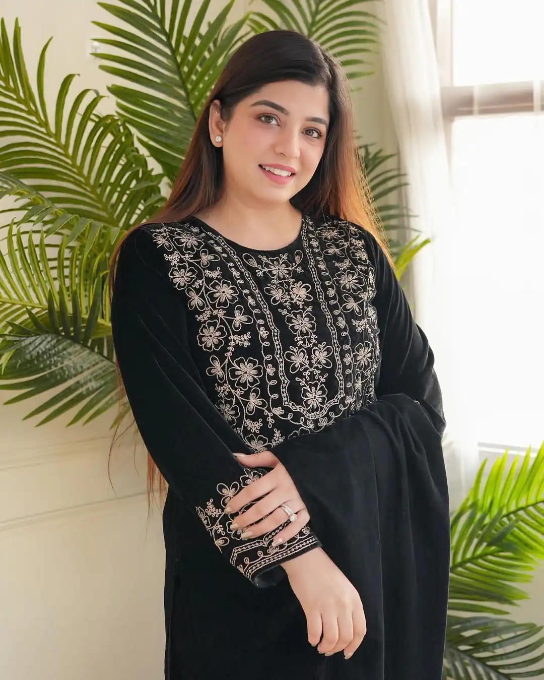 LG-1786 Black Color Viscos Velvet Embroidery Salwar Suit Paint Free Size Casual, Wedding, Festive, Events Etc. Expected Delivery 4-6 Working Days @1899/- | Casual Suits, Creative suits, Designer Suits, Party Wear Suits, Patiala Suits, Salwar suit, Straight Suits