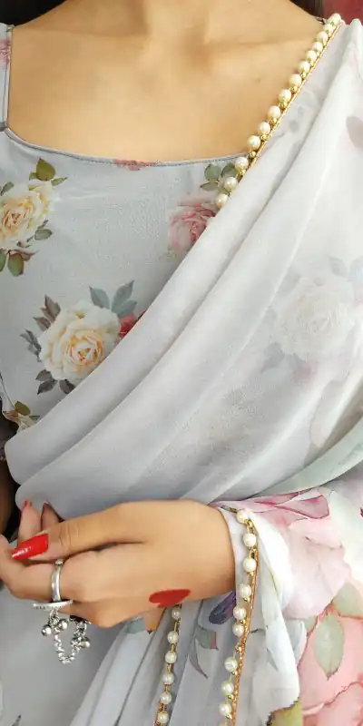 YNF7007 Grey  Color Georgette Printed with pearl lace border Saree Casual, Party Wear, Wedding, Events Etc. Expected Delivery 4-6 Working Days @1499/- | Bollywood Sarees, Creative Sarees, Designer Sarees, Embroidered Sarees, Ethnic Saree, Modern Digital sarees, Party Wear Sarees, Sarees