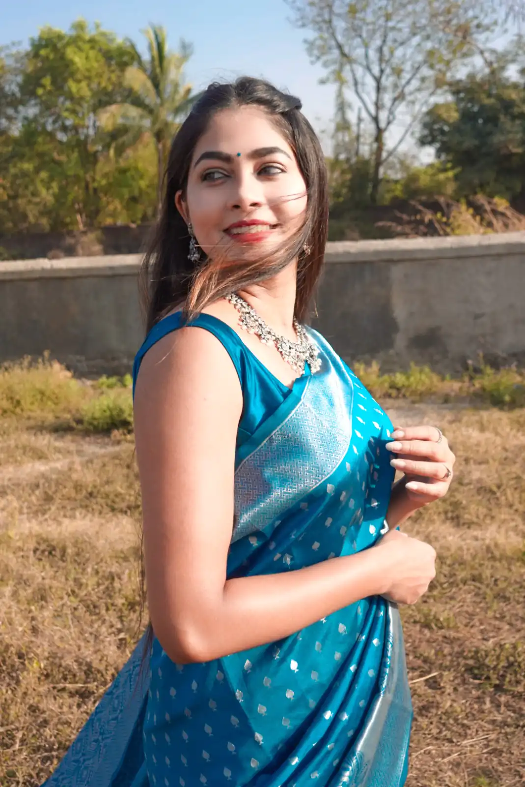 DDF 1009 Blue  Color Soft Lichi Silk Ordinary Design Rich Pallu Saree Casual, Party Wear, Events, Festivals Etc. Expected Delivery 4-6 Working Days 1349/- | Bollywood Sarees, Creative Sarees, Designer Sarees, Embroidered Sarees, Ethnic Saree, Modern Digital sarees, Party Wear Sarees, Sarees