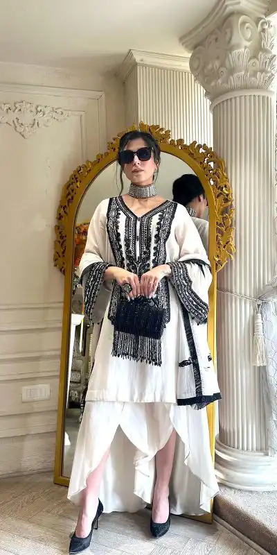 KD 1437 White Color Faux Georgette Thread Work Salwar Suit Casual, Party, Festive, Events Wedding Etc.  Expected Delivery 4-6 Working Days @1899/- Only | Casual Suits, Creative suits, Designer Suits, Palazzo Suits, Party Wear Suits, Salwar suit, Straight Suits