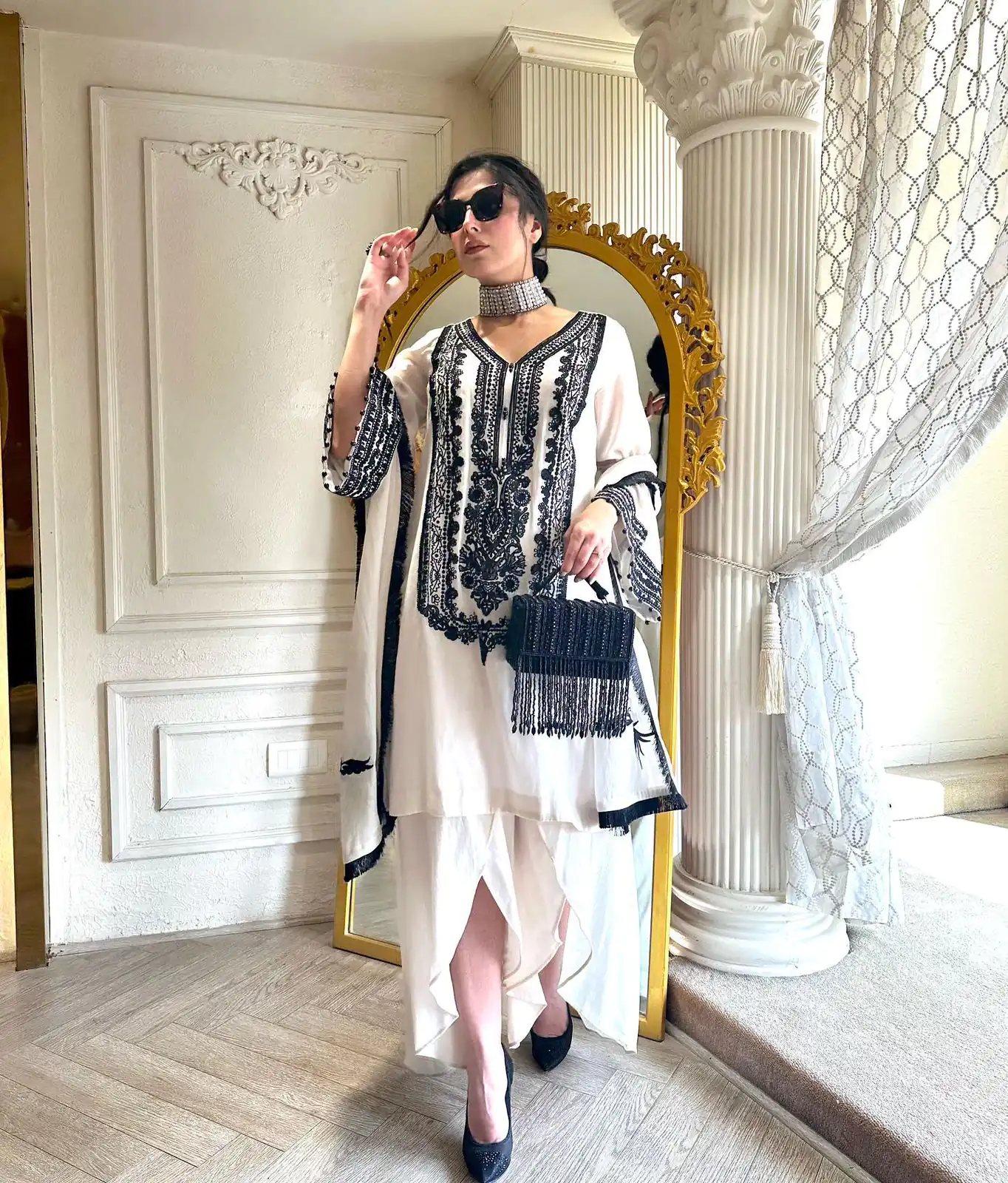 KD 1437 White Color Faux Georgette Thread Work Salwar Suit Casual, Party, Festive, Events Wedding Etc.  Expected Delivery 4-6 Working Days @1899/- Only | Casual Suits, Creative suits, Designer Suits, Palazzo Suits, Party Wear Suits, Salwar suit, Straight Suits